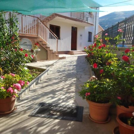 Cheap House Near The Center Of The City Μόσταρ Εξωτερικό φωτογραφία
