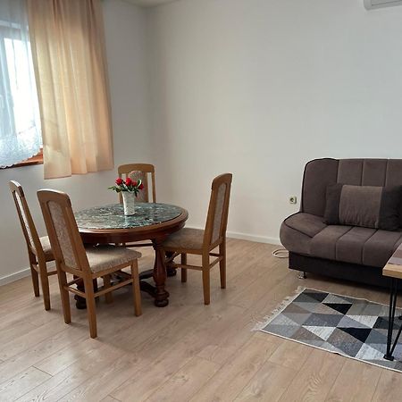 Cheap House Near The Center Of The City Μόσταρ Εξωτερικό φωτογραφία